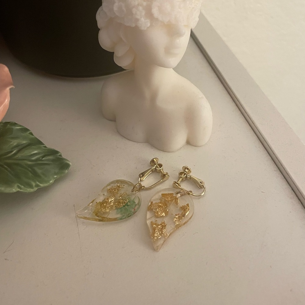 **FREE w/ any $50+ purchase** Resin ClipOn Earrings